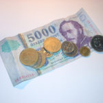 海外旅行であまった通貨が無駄にならない自販機？